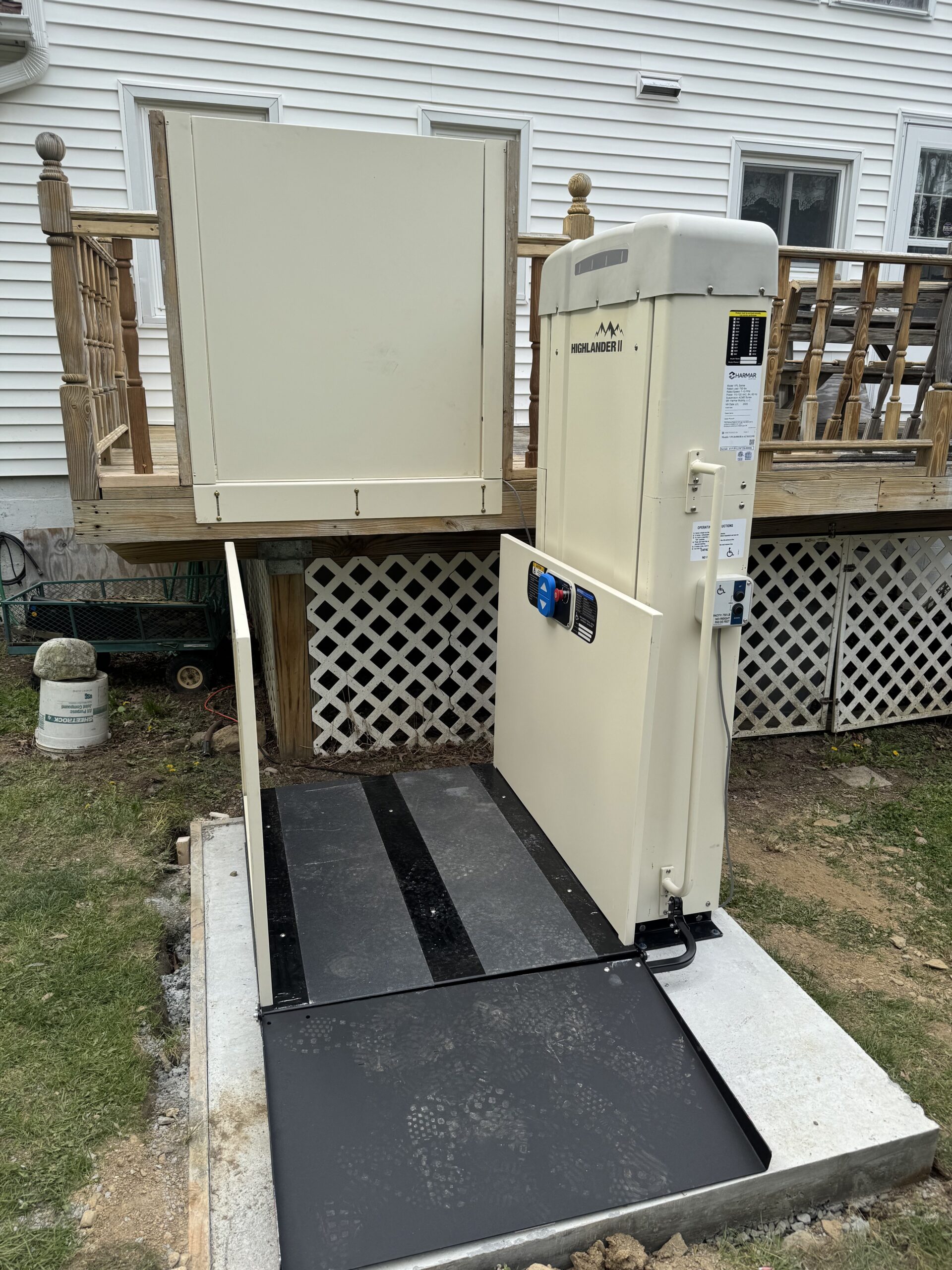OTM- Vertical Platform Lift
